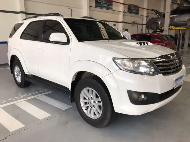 •	Marca: Toyota Modelo: Hilux Versão: SW4 SRX 4x4 4.0 V6 24V Aut •