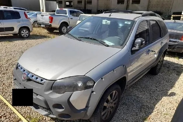 •	Marca: Fiat •	Modelo: Weekend Versão: 1ADVENTURE 1.8 •