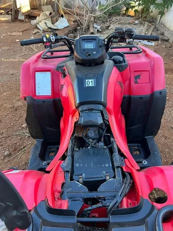 •	Marca: Honda •	Modelo: FourTrax Versão: 420 4X4 FM •	
