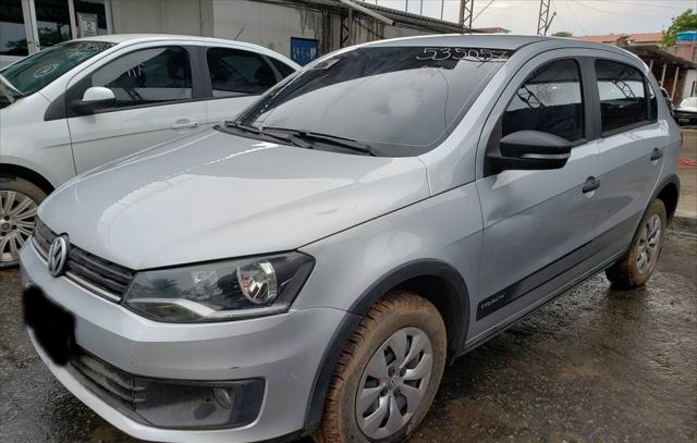 Marca - Volkswagen Versão - GOL TRACK 1.0 TOTAL FLEX Ano - 2014 Modelo - 2015