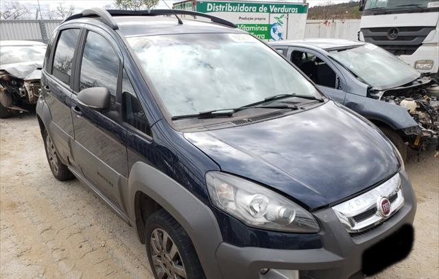Marca - Fiat Versão - IDEA ADVENTURE 1.8 16V E.TORQ Ano - 2015 Modelo - 2016 